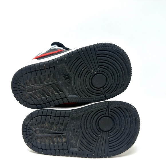 Nike Air Jordan 1 Mid Black Chile Red Toddler 4C Sneakers 640735-075 - Picture 9 of 11